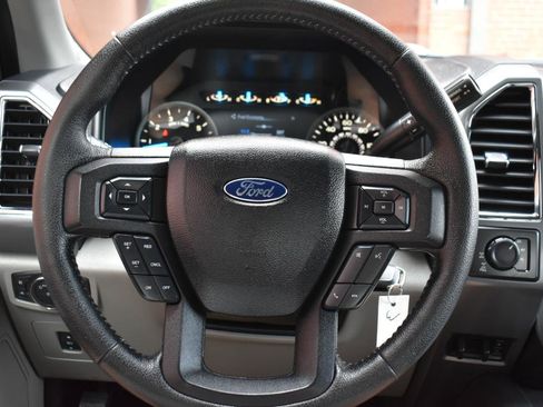 Used 2015 Ford F150 XLT w/ Equipment Group 302A Luxury AWD/4WD image 19