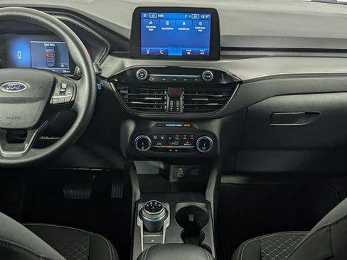 Certified 2025 Ford Escape Active FWD image 15