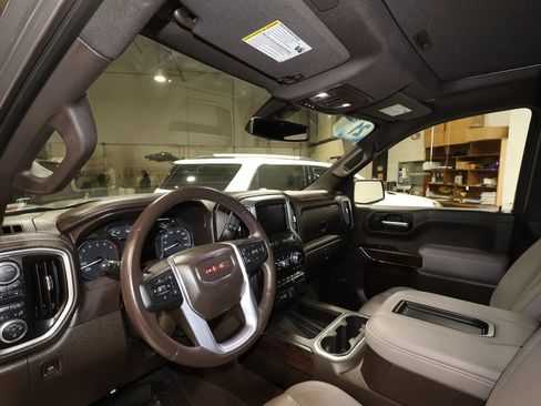 Certified 2021 GMC Sierra 1500 SLT w/ SLT Convenience Package image 9