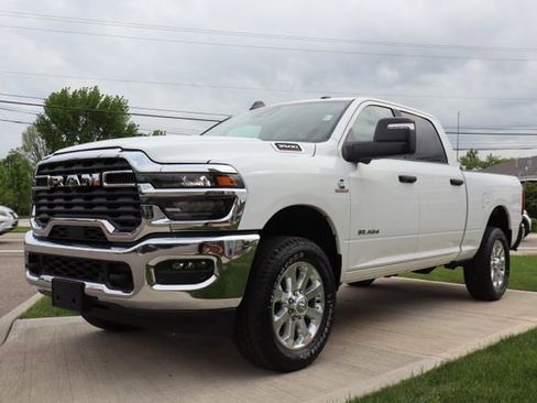 Used 2026 RAM 3500 Big Horn AWD/4WD image 9