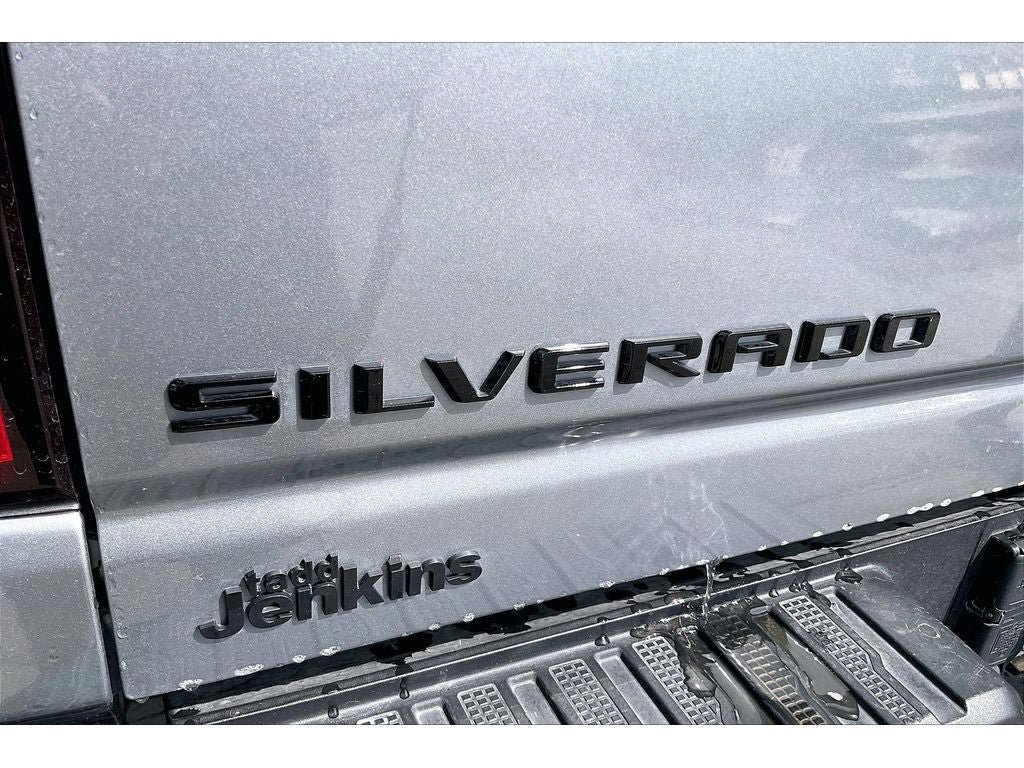 Used 2024 Chevrolet Silverado 2500 ZR2 w/ Technology Package AWD/4WD image 33
