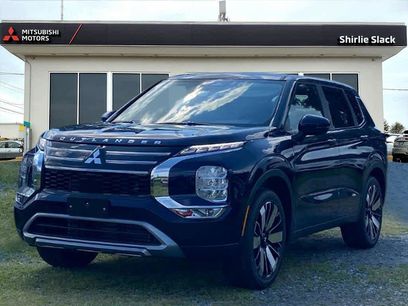 New 2025 Mitsubishi Outlander SE