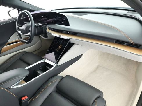 Used 2023 Lucid Air Touring image 26