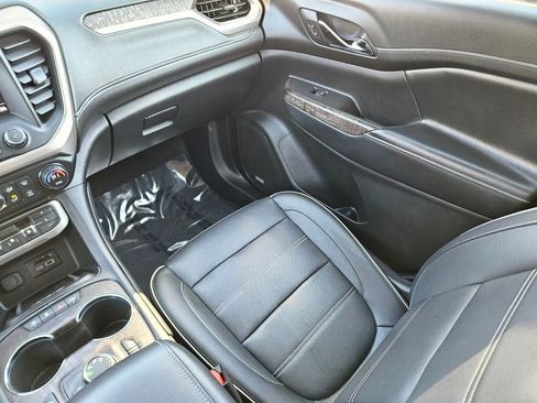Used 2020 GMC Acadia Denali AWD/4WD image 12