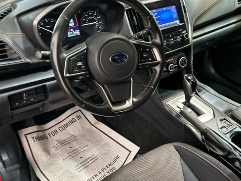 Used 2021 Subaru Crosstrek 2.0i Premium w/ Moonroof Package AWD/4WD image 10