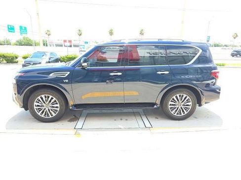 Used 2021 Nissan Armada SL w/ Captain's Chairs Package RWD image 8