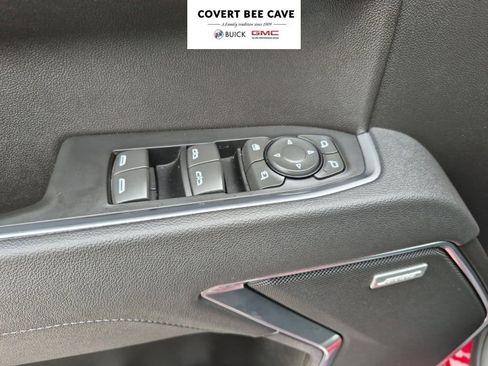 Used 2025 GMC Sierra 1500 SLT image 29