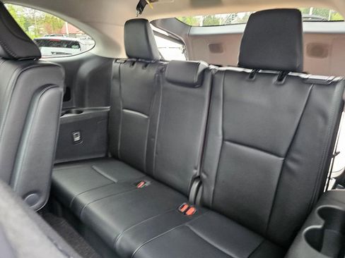 New 2026 Toyota Highlander Limited AWD/4WD image 18