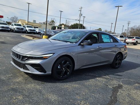 New 2026 Hyundai Elantra Sport FWD image 3