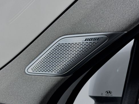 Used 2025 Hyundai Santa Fe Limited image 19