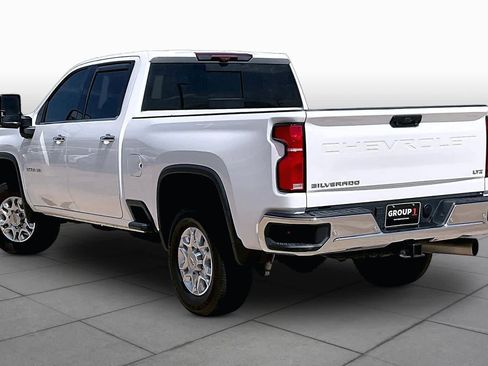 Used 2025 Chevrolet Silverado 2500 LTZ w/ LTZ Premium Package AWD/4WD image 13