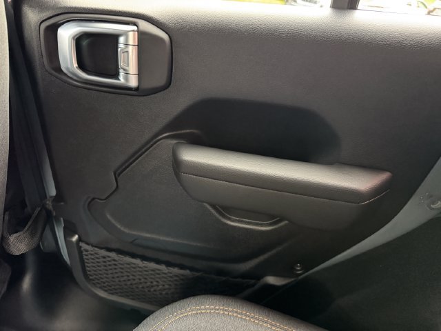Used 2024 Jeep Wrangler Unlimited Sport AWD/4WD image 24