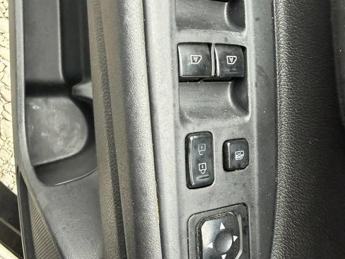 Used 2020 Mitsubishi Outlander ES FWD image 22