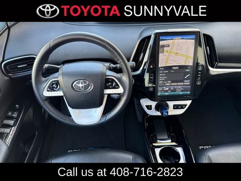 Used 2019 Toyota Prius Prime Premium w/ Preferred Accessory Package FWD image 18