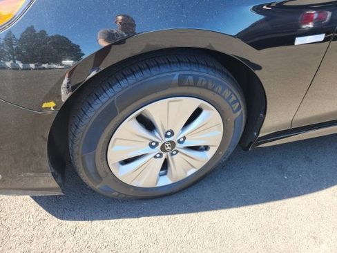 Used 2019 Hyundai Sonata SE FWD image 14
