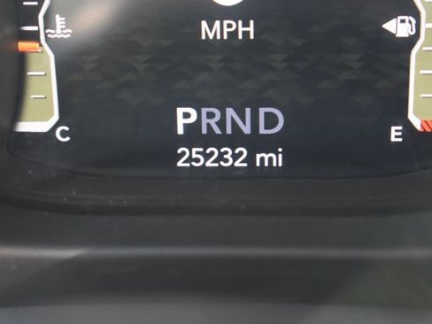 Used 2023 Jeep Wrangler Unlimited Sahara w/ Cold Weather Group AWD/4WD image 22