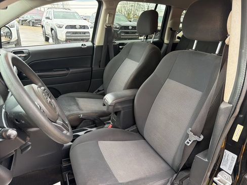 Used 2016 Jeep Compass Sport w/ Power Value Group AWD/4WD image 9