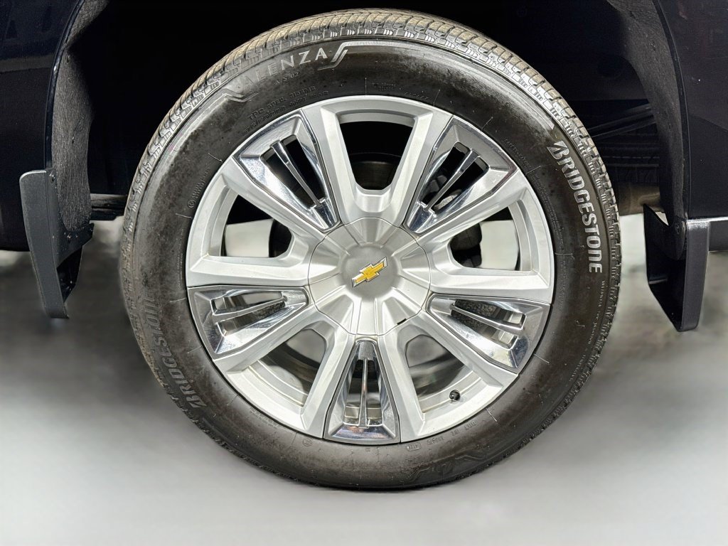 Used 2024 Chevrolet Silverado 1500 High Country AWD/4WD image 36