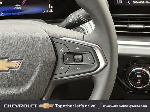 New 2026 Chevrolet Trax LT w/ Driver Confidence Package image 15