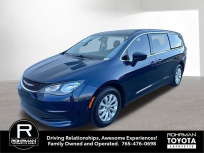 Used 2017 Chrysler Pacifica Touring w/ Tire & Wheel Group