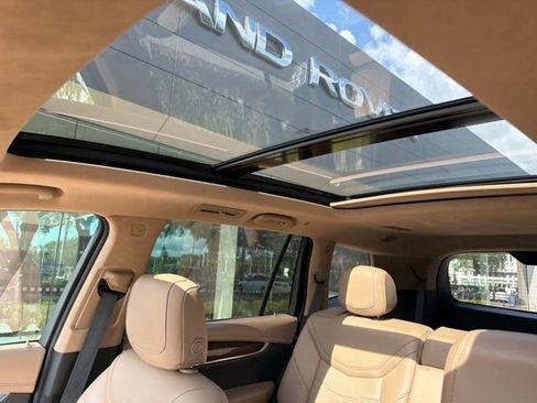 Used 2020 Cadillac XT6 Sport w/ Platinum Package AWD/4WD image 10