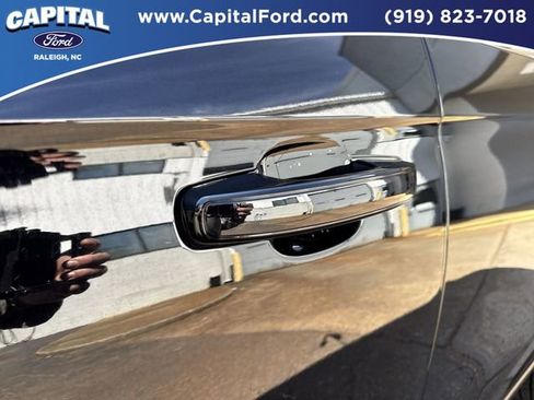 Certified 2025 Ford Expedition Max Platinum image 15