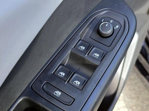 Used 2025 Volkswagen Taos S FWD image 23