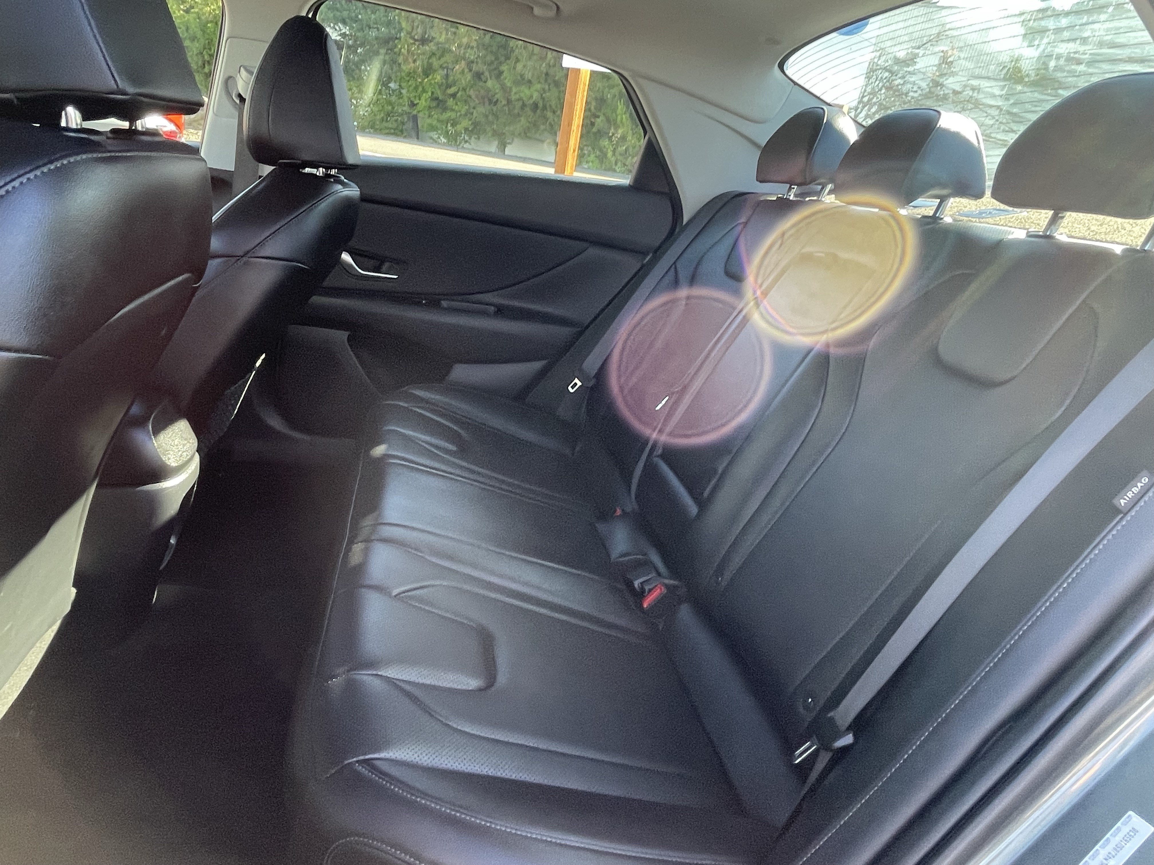 Certified 2025 Hyundai Elantra Limited FWD image 14