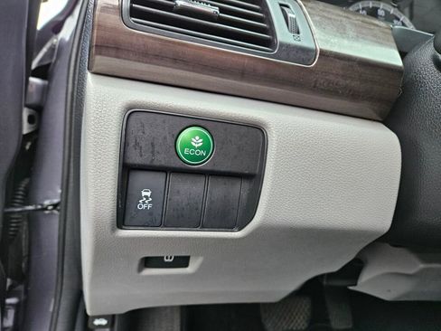 Used 2016 Honda Accord EX-L image 8