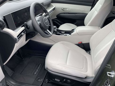 Certified 2025 Hyundai Tucson SEL AWD/4WD image 12