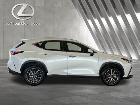 Certified 2025 Lexus NX 350 AWD w/ Accessory Package (2T) image 5
