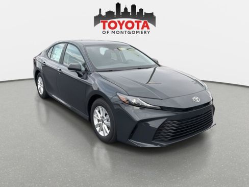 New 2026 Toyota Camry LE FWD image 1