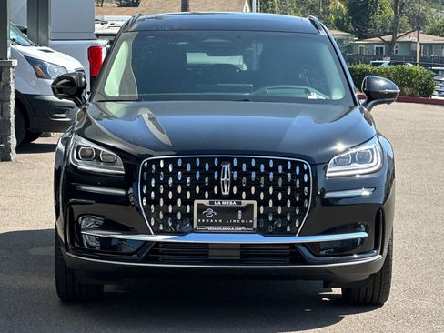 New 2025 Lincoln Corsair Reserve w/ Equipment Group 202A image 8