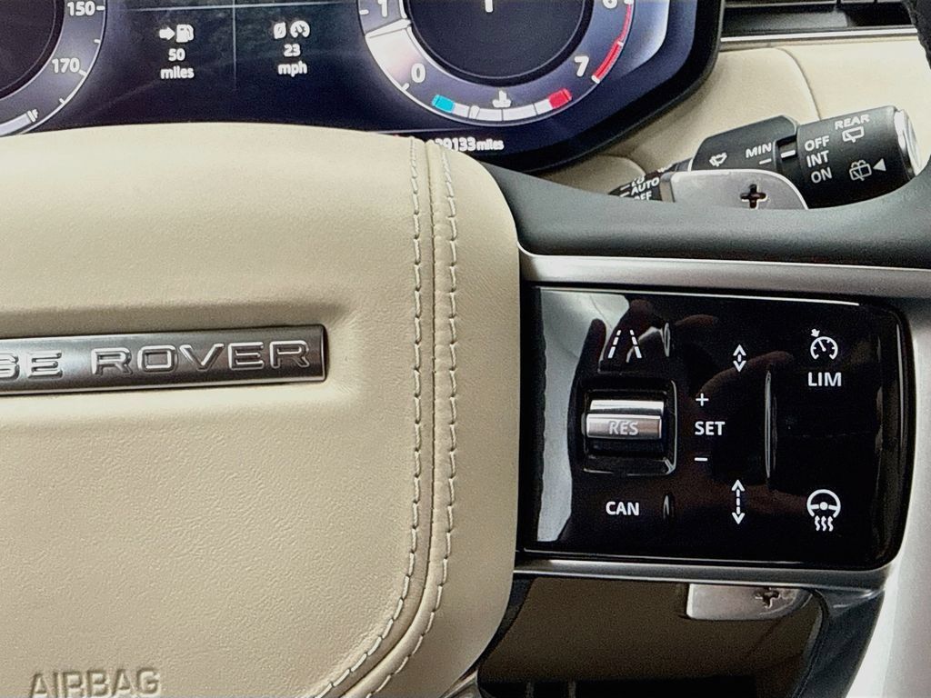 Used 2024 Land Rover Range Rover SE AWD/4WD image 12