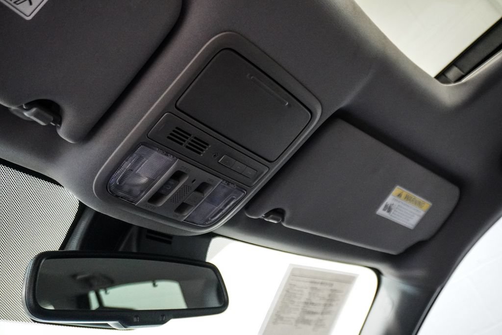 Used 2017 Honda Pilot Touring image 29