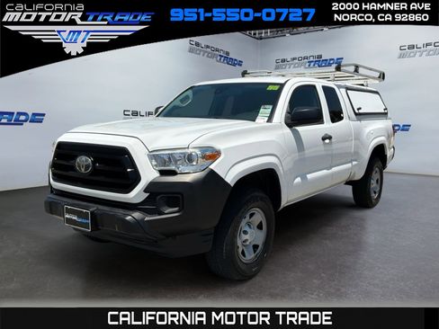 Used 2020 Toyota Tacoma SR RWD image 1