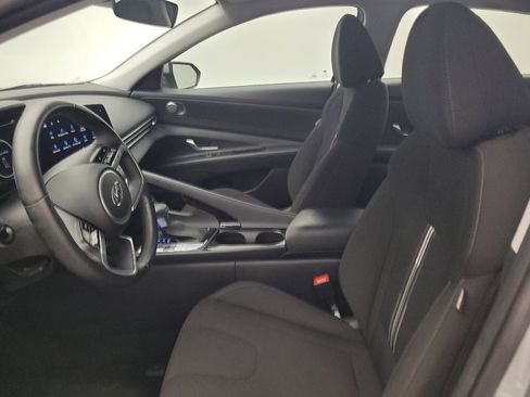 Used 2023 Hyundai Elantra SEL w/ Convenience Package FWD image 17