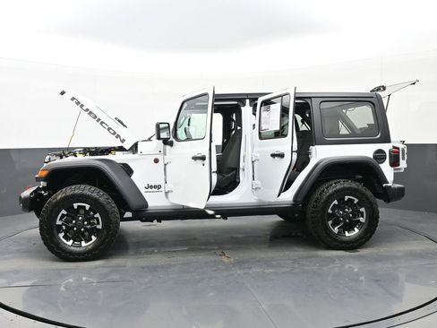 Used 2025 Jeep Wrangler Unlimited Rubicon image 56