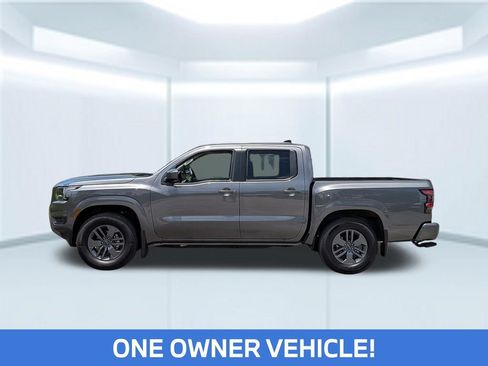 Certified 2025 Nissan Frontier SV RWD image 2
