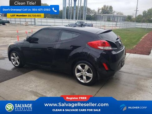 Used 2014 Hyundai Veloster w/ Style Package 02 image 3