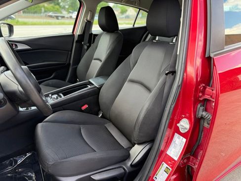Used 2018 MAZDA MAZDA3 Sport FWD image 20