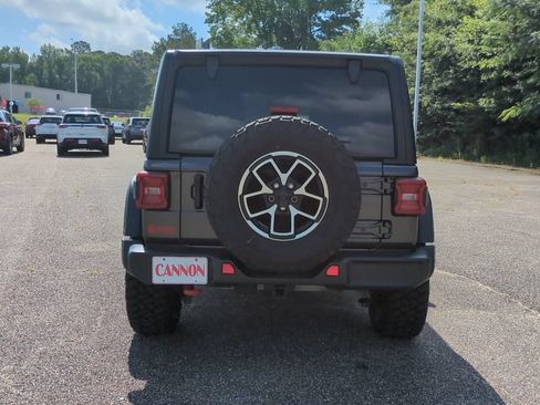 Used 2024 Jeep Wrangler Unlimited Rubicon AWD/4WD image 6