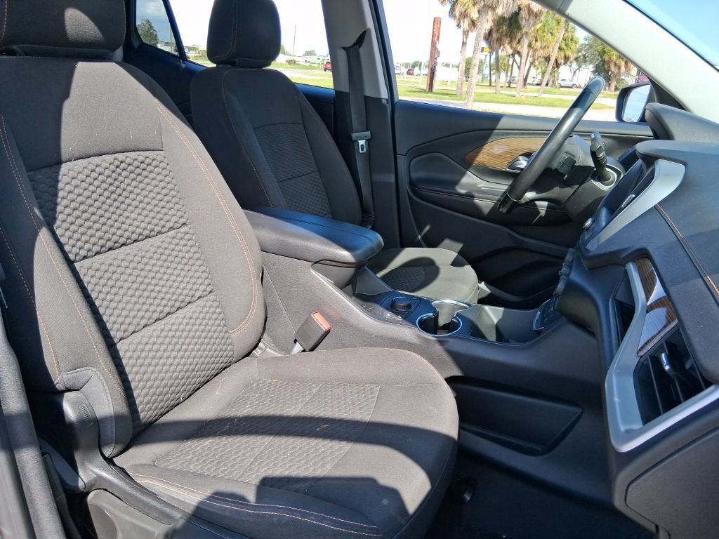 Used 2019 GMC Terrain SLE w/ Driver Convenience Package AWD/4WD image 16