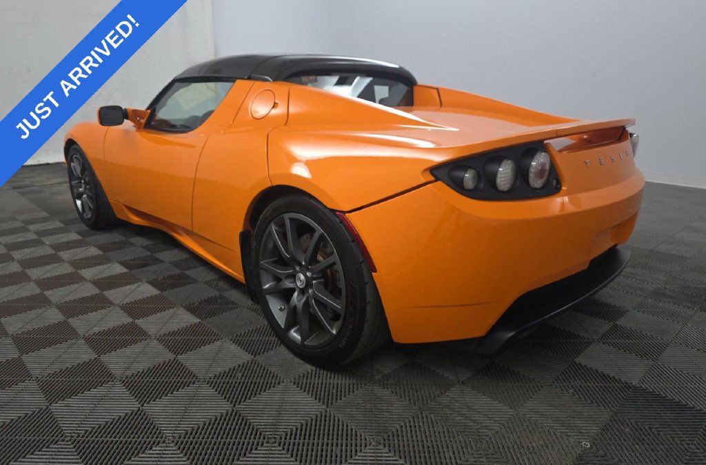 Used 2008 Tesla Roadster RWD image 4