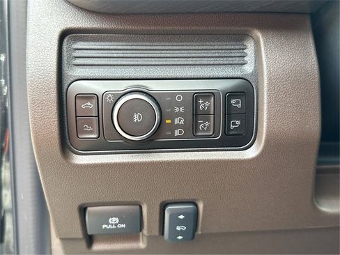 New 2025 Ford F350 King Ranch w/ Chrome Package image 18