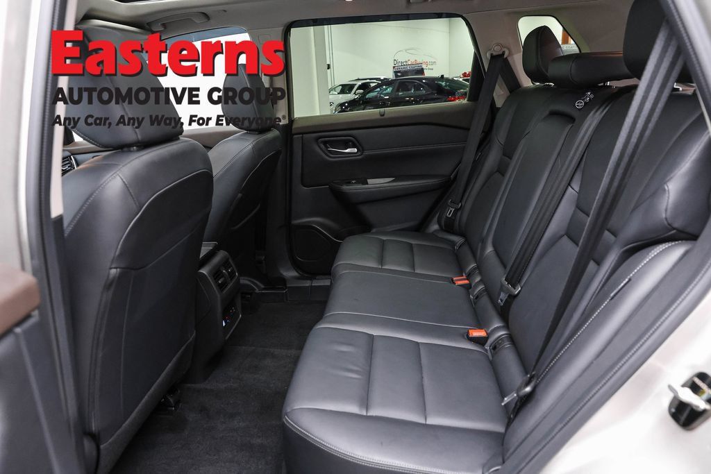 Used 2023 Nissan Rogue SL w/ SL Premium Package AWD/4WD image 25