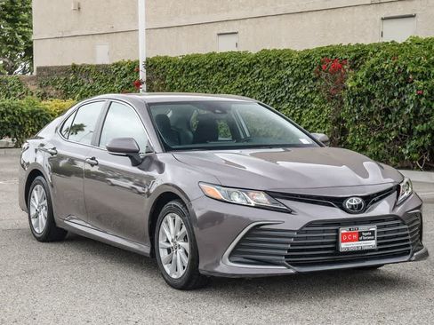 Used 2024 Toyota Camry LE FWD image 3