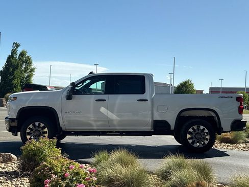 Used 2022 Chevrolet Silverado 2500 Custom w/ Custom Value Package AWD/4WD image 49