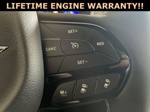 New 2026 Chrysler Pacifica Select w/ S Appearance Package image 17