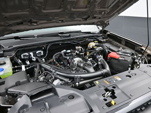 New 2025 Ford Ranger XLT w/ FX4 Off-Road Package image 13